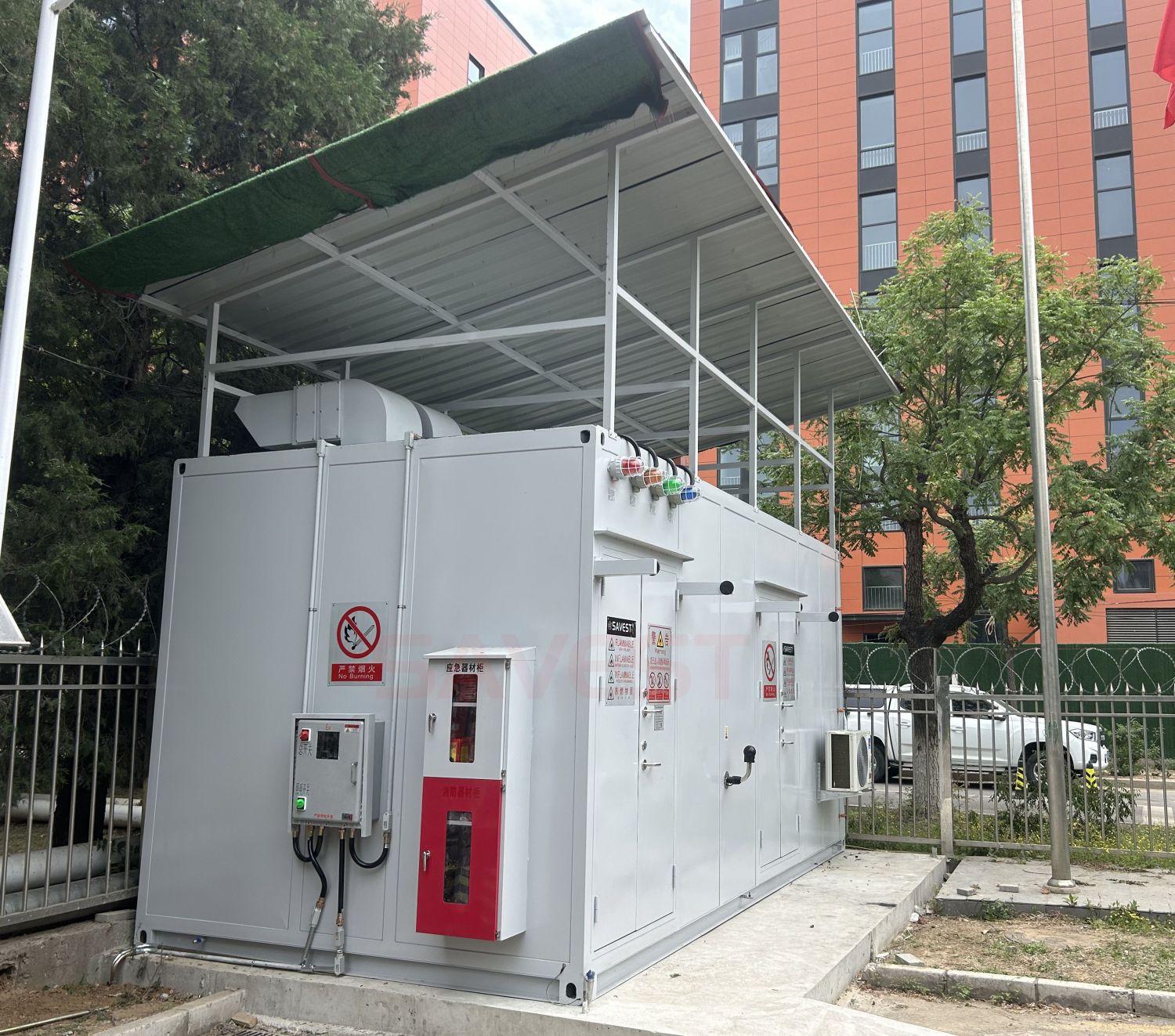 图片 3 室外危废暂存柜