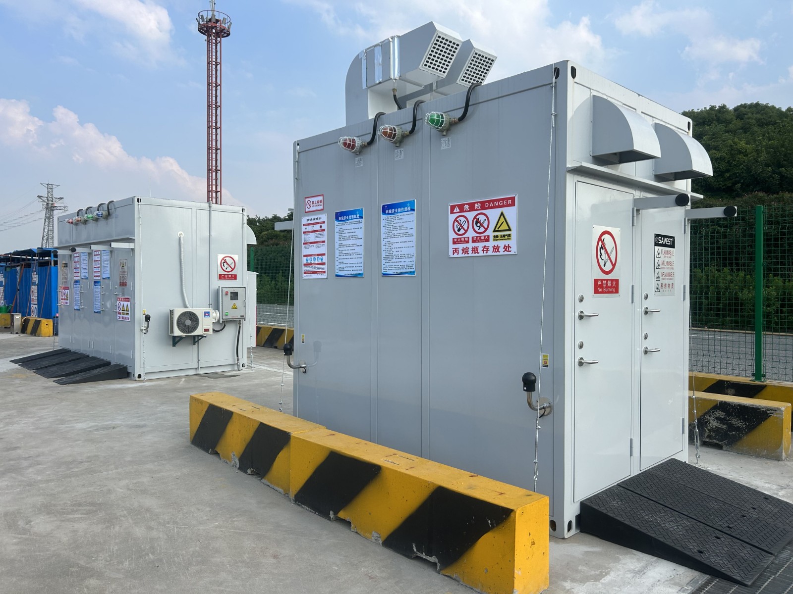 图片 3 室外气瓶暂存柜
